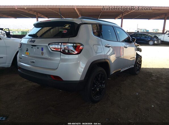 3C4NJDBN3ST585391 2025 JEEP COMPASS Silver Trasero derecho