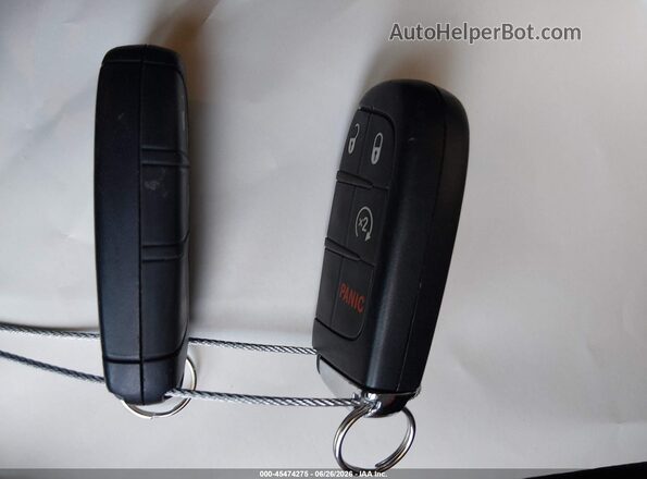 3C4NJDBN3ST585391 2025 JEEP COMPASS Silver Vista del salpicadero