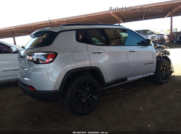 3C4NJDBN3ST585391 2025 JEEP COMPASS Silver 