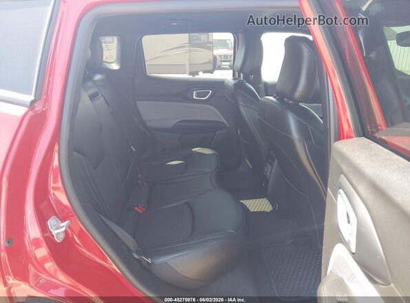 3C4NJDBN4PT568865 2023 JEEP COMPASS Red VIN կոդի պիտակի տեսք
