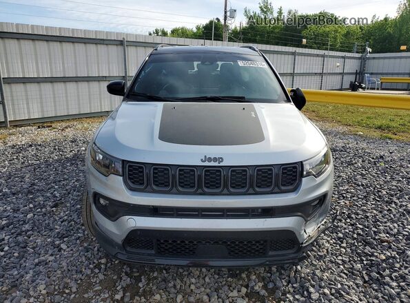 3C4NJDBN4RT144380 2024 JEEP COMPASS Silver Դիմացի տեսք