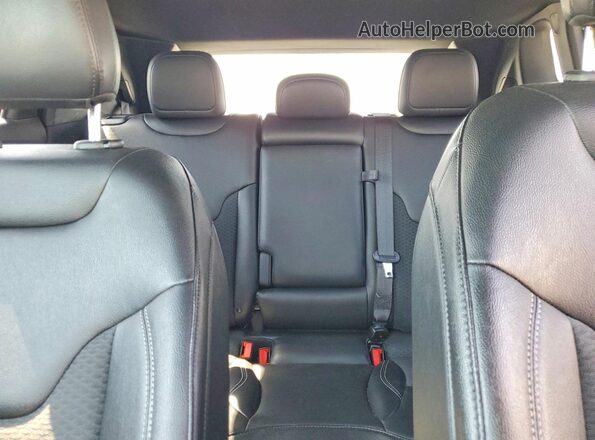 3C4NJDBN5RT141598 2024 JEEP COMPASS Gray Vista de los asientos traseros