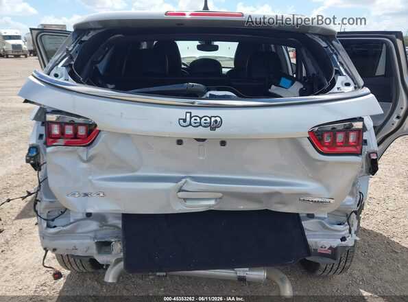 3C4NJDBN5ST517173 2025 JEEP COMPASS Silver Vista frontal