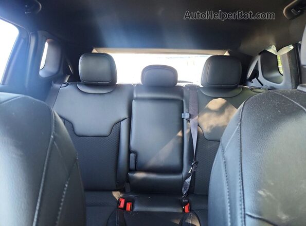 3C4NJDBN6PT547970 2023 JEEP COMPASS Silver Вид задніх сидінь