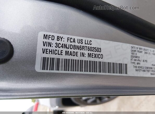 3C4NJDBN6RT602503 2024 JEEP COMPASS Gray Widok komory silnika