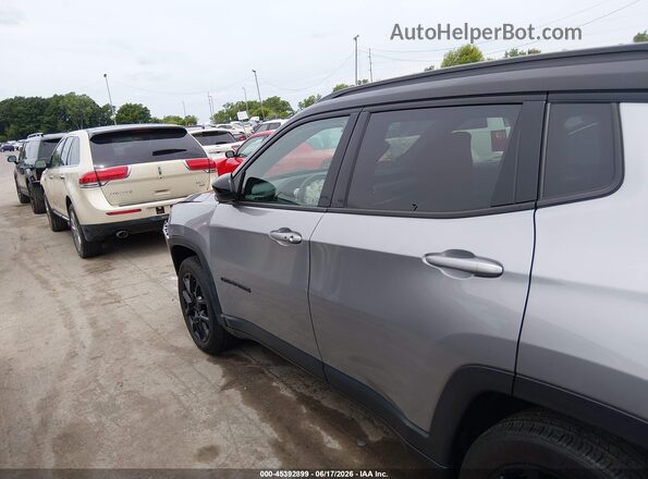 3C4NJDBN6RT602503 2024 JEEP COMPASS Gray Widok wnętrza 360 stopni