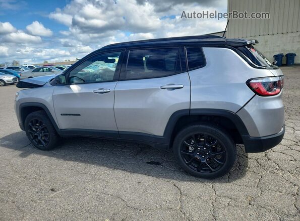 3C4NJDBN7PT502262 2023 JEEP COMPASS Silver Rear left