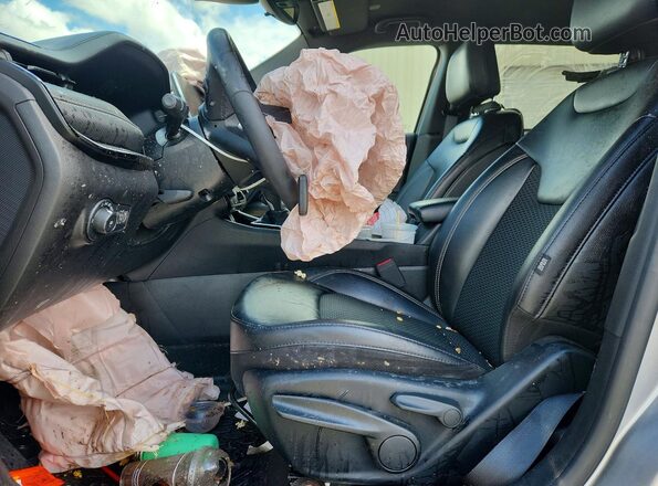 3C4NJDBN7PT502262 2023 JEEP COMPASS Silver Front interior view