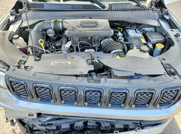 3C4NJDBN7PT502262 2023 JEEP COMPASS Silver Rear interior view