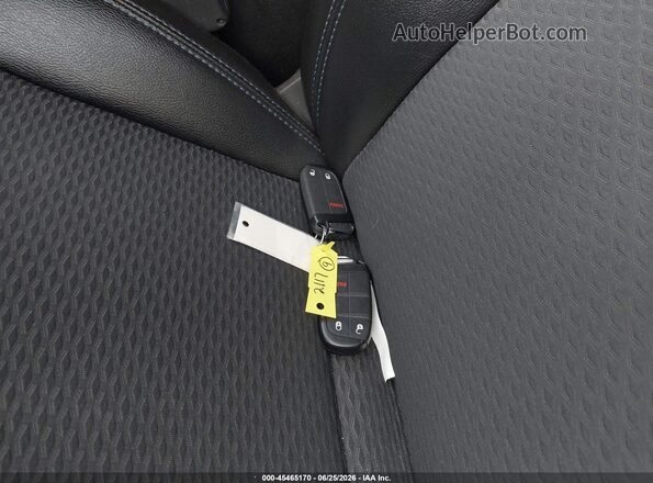 3C4NJDBN7PT548576 2023 JEEP COMPASS Red Dashboard view