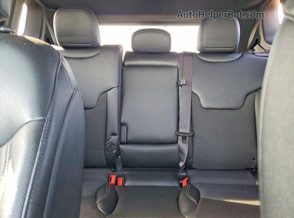 3C4NJDBN7RT164722 2024 JEEP COMPASS Blue Հետևի նստատեղերի տեսք