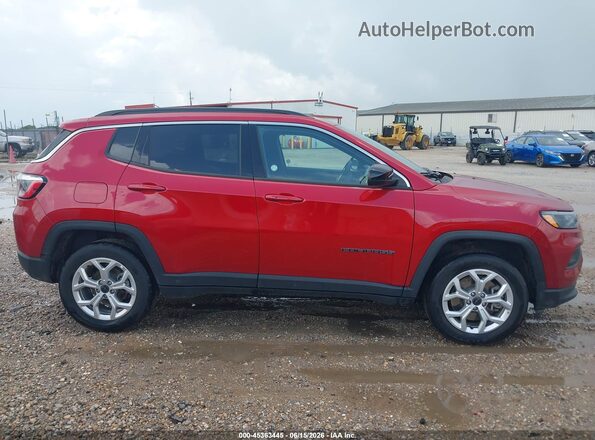 3C4NJDBN7ST548697 2025 JEEP COMPASS Red Սալոնի հետևի տեսք