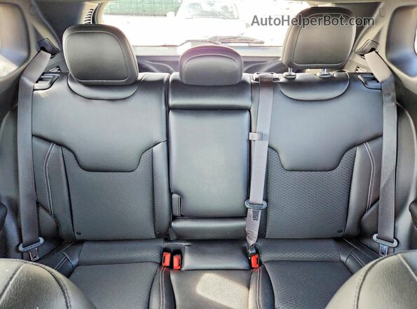 3C4NJDBN8RT599460 2024 JEEP COMPASS Blue Հետևի նստատեղերի տեսք