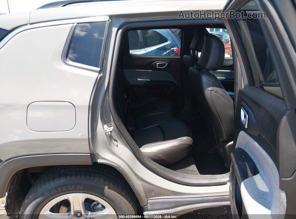 3C4NJDBN8RT606066 2024 JEEP COMPASS Gray 