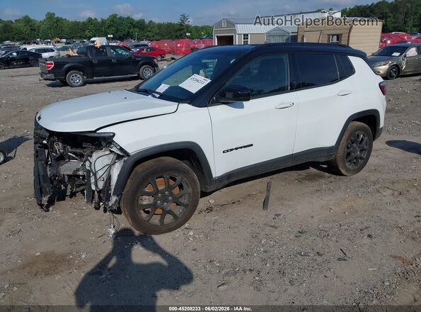 3C4NJDBN9PT539829 2023 JEEP COMPASS White Vista tres cuartos delantera izquierda
