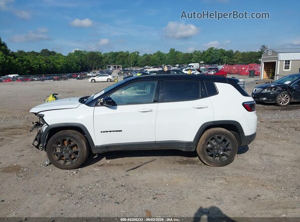 3C4NJDBN9PT539829 2023 JEEP COMPASS White Vista interior de 360 grados