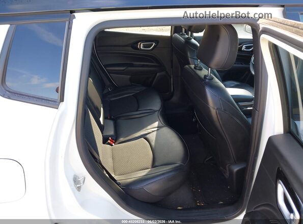 3C4NJDBN9PT539829 2023 JEEP COMPASS White Vista de la etiqueta del VIN