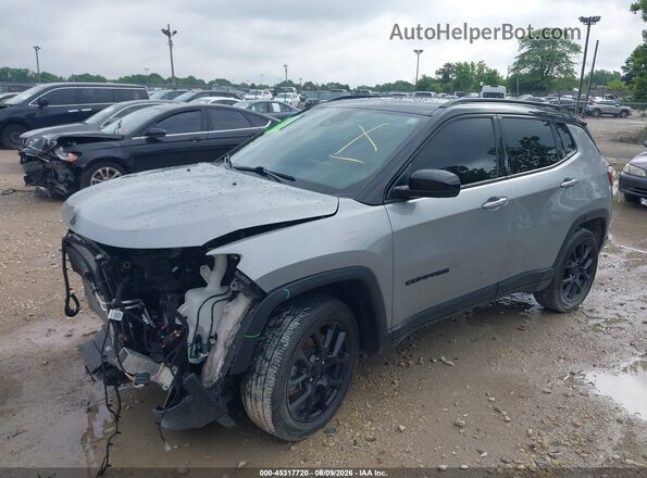 3C4NJDBN9PT563158 2023 JEEP COMPASS Silver Vista tres cuartos delantera izquierda