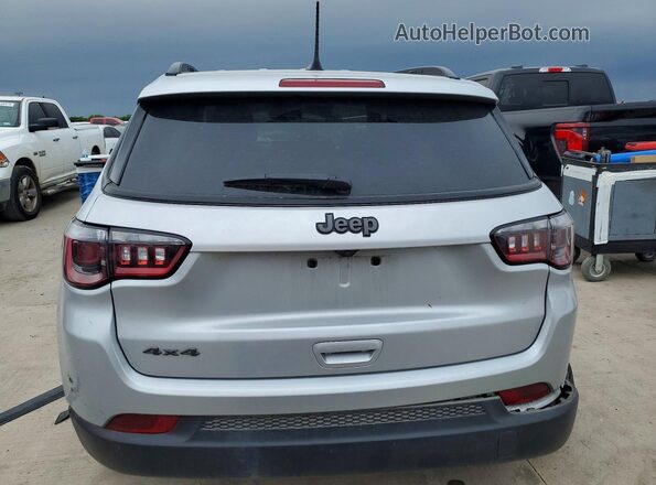 3C4NJDBN9ST517872 2025 JEEP COMPASS Silver Rear view