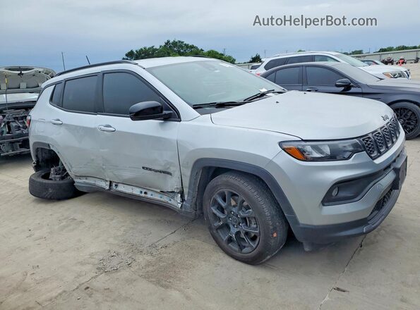 3C4NJDBN9ST517872 2025 JEEP COMPASS Silver Front right
