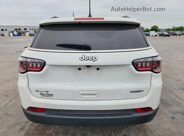 3C4NJDBNXPT525048 2023 JEEP COMPASS White Rear view
