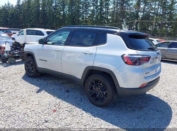 3C4NJDBNXRT156971 2024 JEEP COMPASS Silver Задня ліва чверть