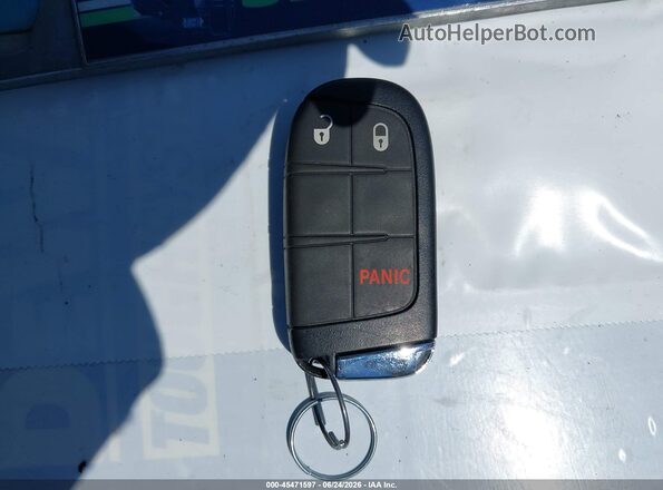 3C4NJDBNXRT156971 2024 JEEP COMPASS Silver Вид панелі приладів