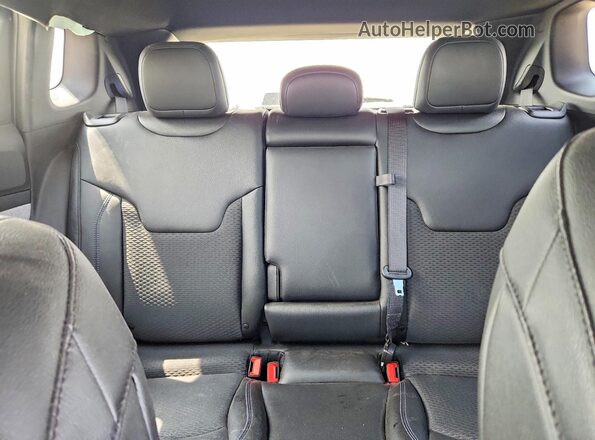 3C4NJDBNXST508985 2025 JEEP COMPASS Black Հետևի նստատեղերի տեսք