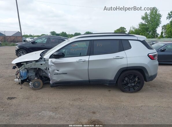 3C4NJDBNXTT163460 2026 JEEP COMPASS Silver სალონის 360-გრადუსიანი ხედი