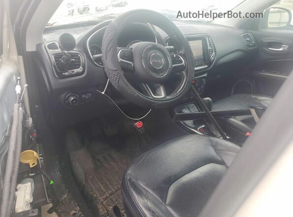3C4NJDCB0HT689091 2017 JEEP COMPASS White 