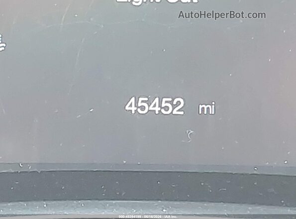 3C4NJDCB0JT238412 2018 JEEP COMPASS Белый 