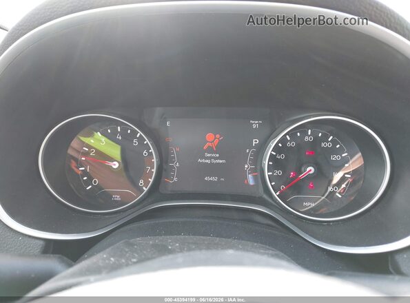 3C4NJDCB0JT238412 2018 JEEP COMPASS Белый Вид задних сидений
