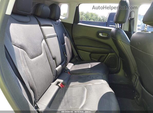 3C4NJDCB0JT238412 2018 JEEP COMPASS Белый Вид наклейки с VIN-кодом