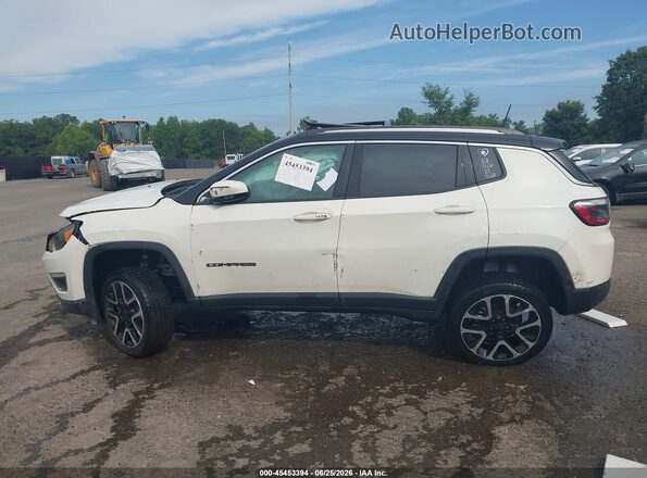 3C4NJDCB0JT245702 2018 JEEP COMPASS White 