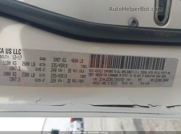 3C4NJDCB0JT245702 2018 JEEP COMPASS White Widok komory silnika