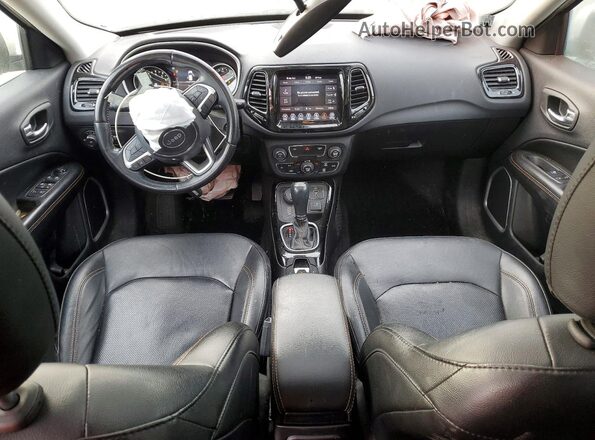 3C4NJDCB0LT142296 2020 JEEP COMPASS White Вид панелі приладів