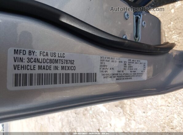 3C4NJDCB0MT578762 2021 JEEP COMPASS Black Engine compartment view
