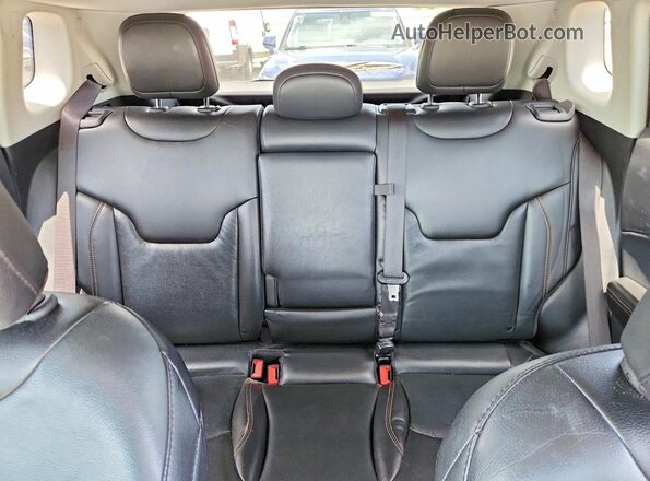 3C4NJDCB0MT590118 2021 JEEP COMPASS Black 