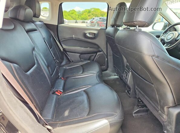 3C4NJDCB0MT590118 2021 JEEP COMPASS Black 