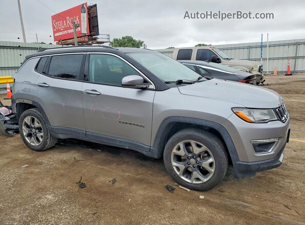 3C4NJDCB1JT265943 2018 JEEP COMPASS Silver Delantero derecho