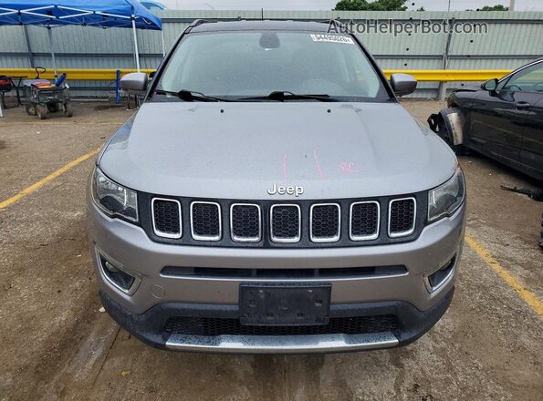 3C4NJDCB1JT265943 2018 JEEP COMPASS Silver Vista frontal