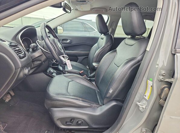 3C4NJDCB1MT506694 2021 JEEP COMPASS Серый 