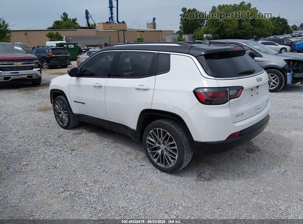 3C4NJDCB1NT121931 2022 JEEP COMPASS White Trasero izquierdo