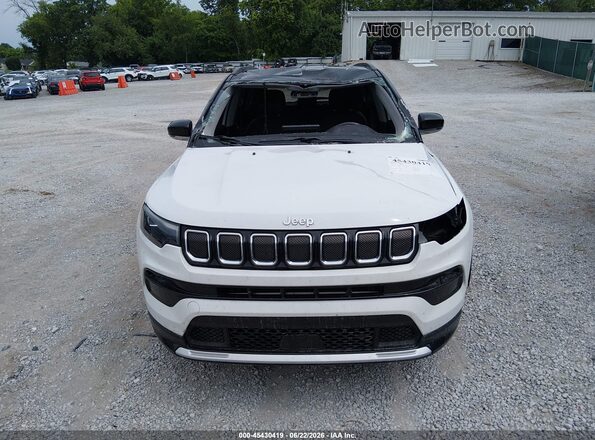 3C4NJDCB1NT121931 2022 JEEP COMPASS White Vista interior trasera