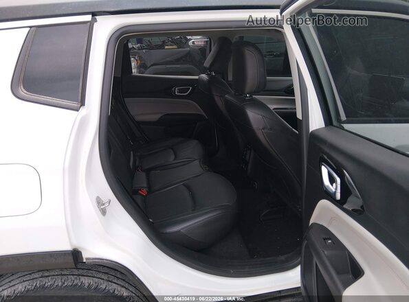 3C4NJDCB1NT121931 2022 JEEP COMPASS White Vista de la etiqueta del VIN