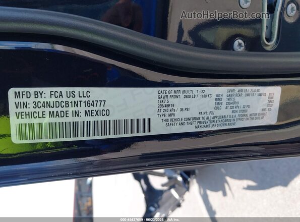 3C4NJDCB1NT164777 2022 JEEP COMPASS Black Widok komory silnika