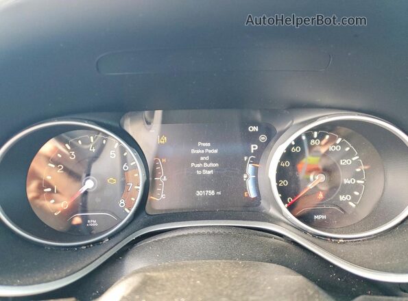 3C4NJDCB2JT332808 2018 JEEP COMPASS Black Instrument cluster view