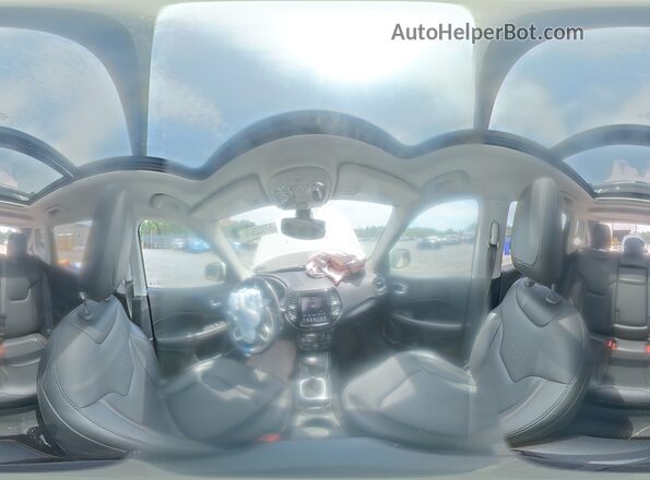 3C4NJDCB2JT478870 2018 JEEP COMPASS Белый 