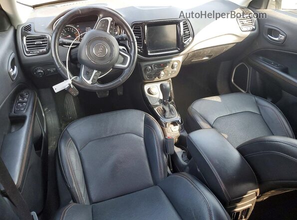 3C4NJDCB2MT554852 2021 JEEP COMPASS Белый Вид панели приборов