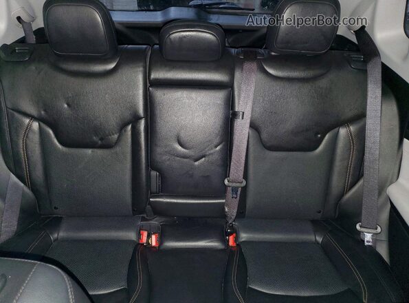 3C4NJDCB2NT209824 2022 JEEP COMPASS Белый 